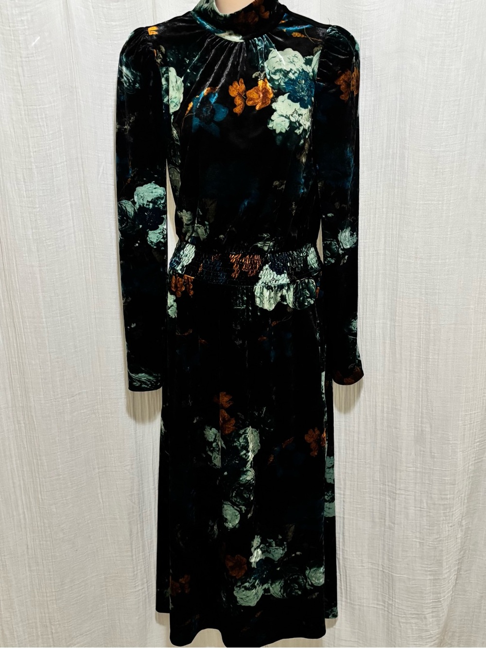 RYEGRASS Women’s Floral Velvet Midi Dress Black High Neck Smocked Waist 6
